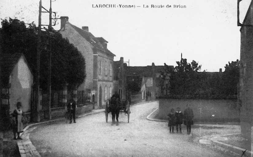 Poste laroche 3.jpg (37051 bytes)